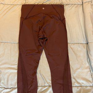 Lululemon Womens Mid-Rise Legging w/ Mesh on Legs - Brown/Maroon